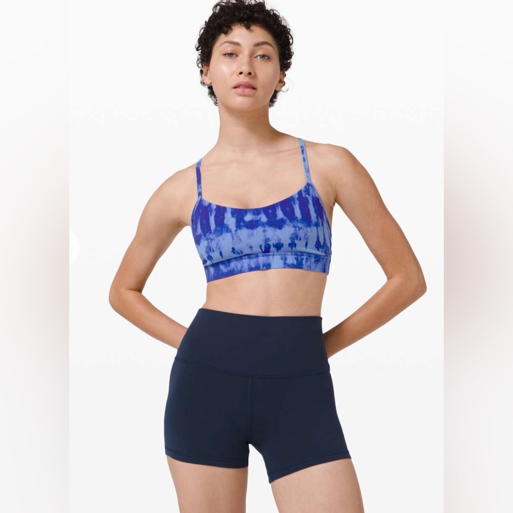 🌼Lululemon Flow Y Bra Nulu‎ Light Support B/C Cup Game Day Blue Multi Size 4